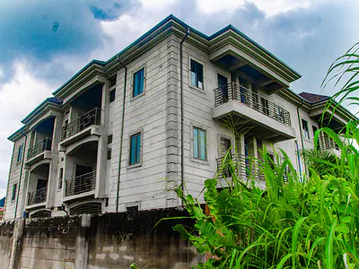 Commercial House
