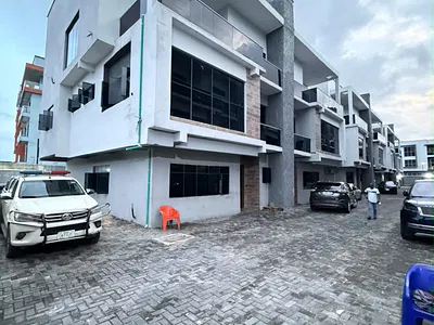 Premium 5bedroom Semi Detached Duplex with BQ