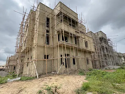6 Bedroom Detached Duplex