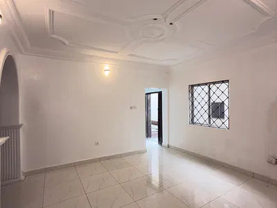 Neatly Renovated 1 Bedroom Flat