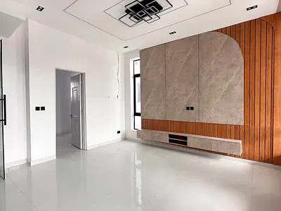 4 Bedroom Semi-Detatched Duplex