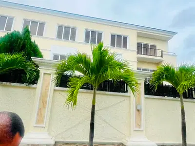 4 Bedroom Terrace Duplex