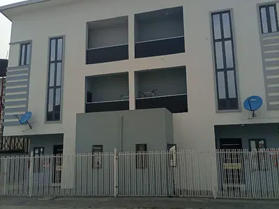 3 Bedroom Semi Detached Duplex, Security House, Fitted Kitchen, Etc