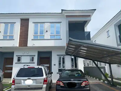 Luxury 4 Bedroom House