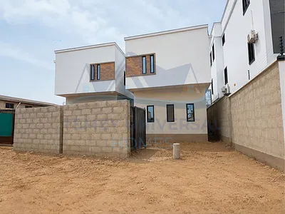 Newly Built 2 Bedroom Terrace Duplex