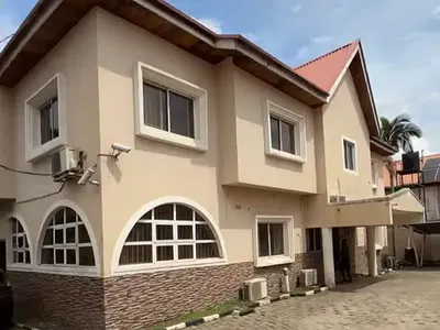 5bedroom Fully Detached Duplex with BQS