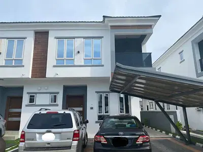 4 Bedrooms Semi Detached Duplex