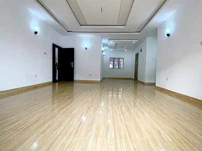 Luxury Massive 3 Bedroom Block of Flat with BQ in an Estate