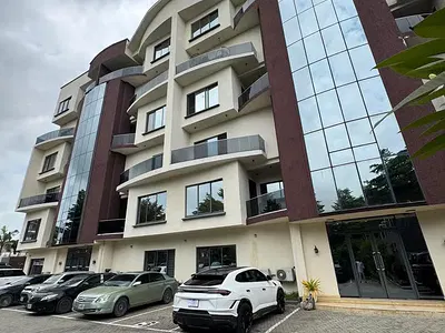 4 Bedroom Maisonette with Pool, Gym, Elevator & BQ