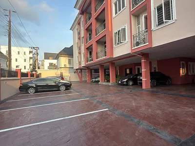 Spacious Serviced 2 Bedroom Apartments Available in Chevron Drive