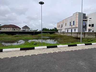 300SQM Land