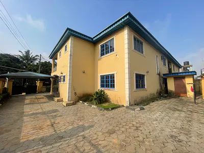 5 Bedroom Detached House