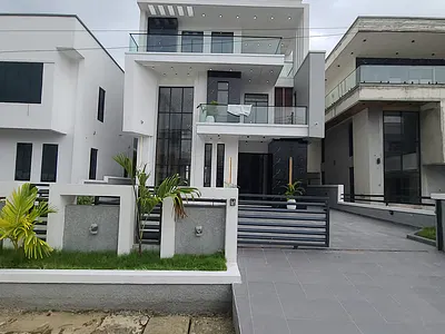 5 Bedroom Lu6 Duplex