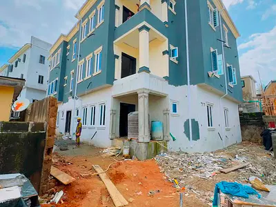 Lovely 3 Bedroom Apartment in a Secured Location.