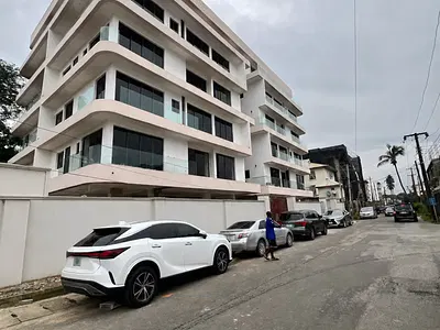 Beautifully Built 4 Bedroom Penthouse