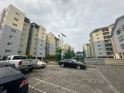 Exquisite Spacious 3 Bedroom Apartment