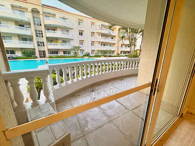 Luxury 3 Bedroom Apartment with a Room BQ