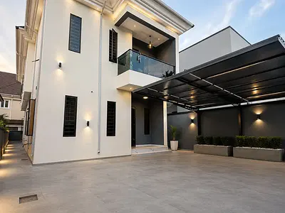 Exquisitely Built 5 Bedroom Fully Detached Duplex with BQ