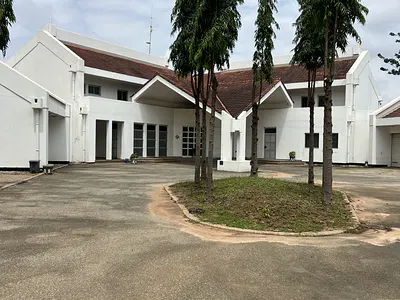 8 Bedroom Detached Duplex