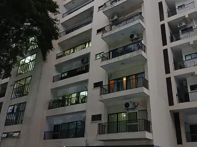 Luxury 2 Bedroom Apartment with a Room BQ