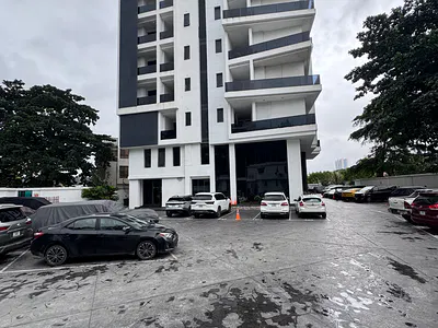 Luxury 3 Bedroom Apartment with BQ