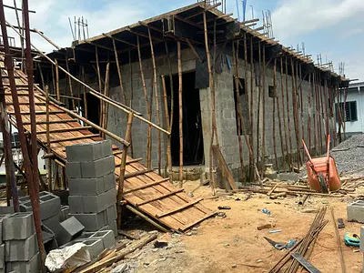 5 Bedroom Duplex with BQ - 2 Floors