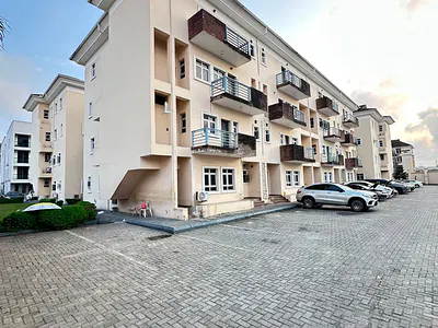 4 Bedroom Maisonette