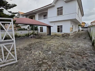 4 Bedroom Duplex with 2 Rooms BQ