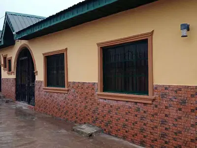 A Twin 3 Bedroom Flat Bungalow in a Serene Area