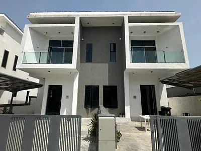 4 Bedrooms Semi Detached Duplex with BQ