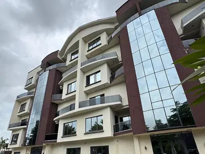 4 Bedroom En-Suite Serviced with 24/7 Power Supply Maisonette