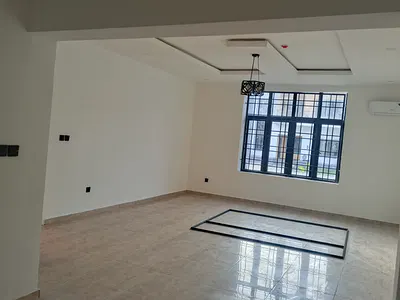 3 Bedroom Flat