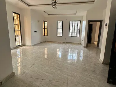 Newly Built 3 Bedroom Apartment
