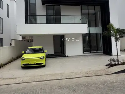 5 Bedroom Detached Duplex