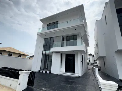 Luxury 5 Bedroom Detached Duplex + BQ, Pool, Gym, Cinema