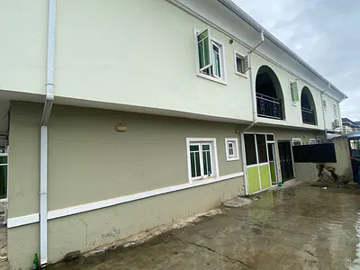 A Spacious and Luxurious 3 Bedroom Flat