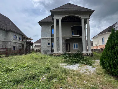 5 Bedroom Detached Duplex