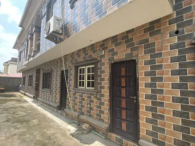 Spacious and Luxurious in Serene Surroundings