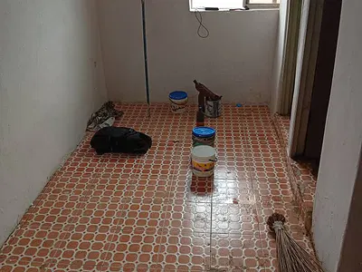 Upstairs Roomself Contained