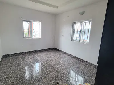 Standard and Spacious 2 Bedroom Flat