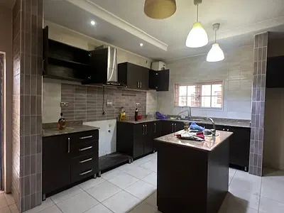 A Spacious 3 Bedroom Flat with BQ