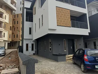 4 Bedroom Detached Duplex