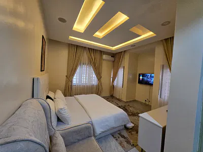 Luxury 2 Bedroom Apartment with Balconies/Snooker Board