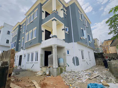 Nicely Built 3 Bedroom Apartment