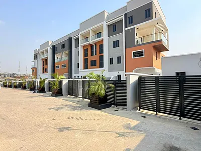 Newly Built 4 Bedroom Masionette with a Room BQ