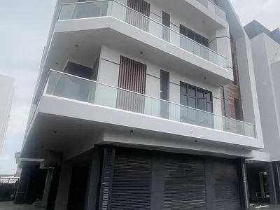Lux 3BDR Apartment + Elevator + Pool + Gym + Ample Parking