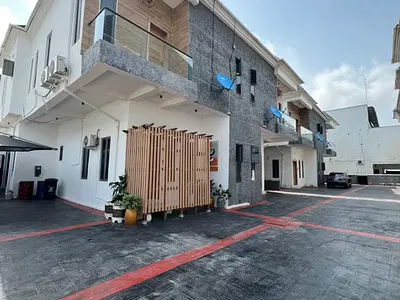 Luxury 4-Bedroom Detached Duplex +BQ with Excellent Facility