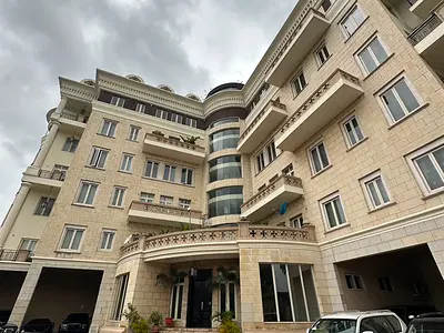 Very Spacious & Well-Maintained 2-Bedroom Apartment with BQ