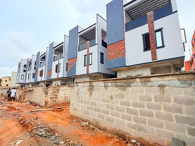 Exquisitely Built 5 Bedroom Detached Duplex with BQ