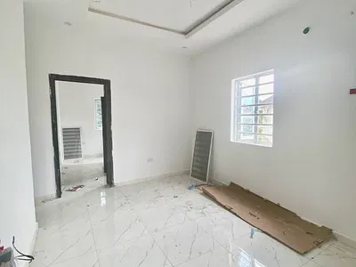 Newly Built in Serene Environment